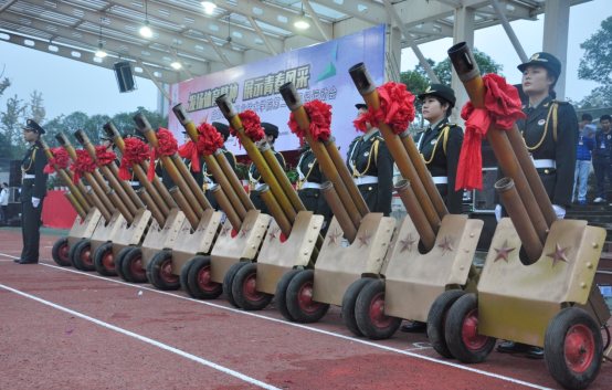 D:\第二届运动会照片\新建文件夹\_DSC0084.JPG