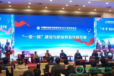 http://mmbiz.qpic.cn/mmbiz_jpg/micxsCYdRywn2uBvLdYY9ibjqZtShURYgWVVTFyxeXvzgiccA34j8WmQACiceJOM7q4Xo0tRuZSEf1NhJVNibqkEaqQ/640?wx_fmt=jpeg&wxfrom=5&wx_lazy=1